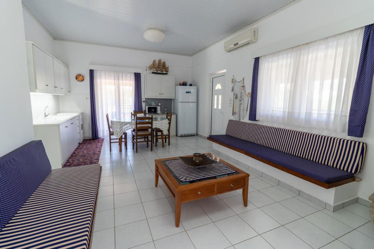 Fully Equipped House At Pachia Ammos Hébergement de vacances